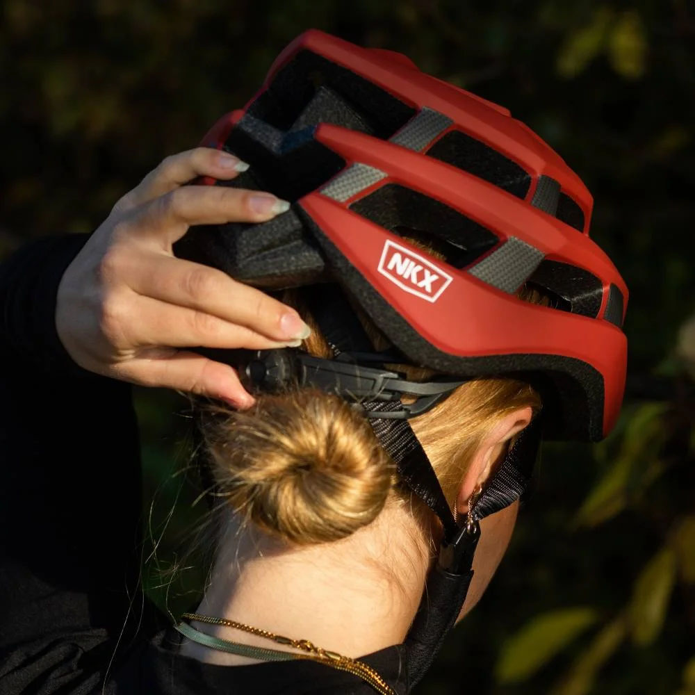 NKX Racer Pro Helma na kolo
