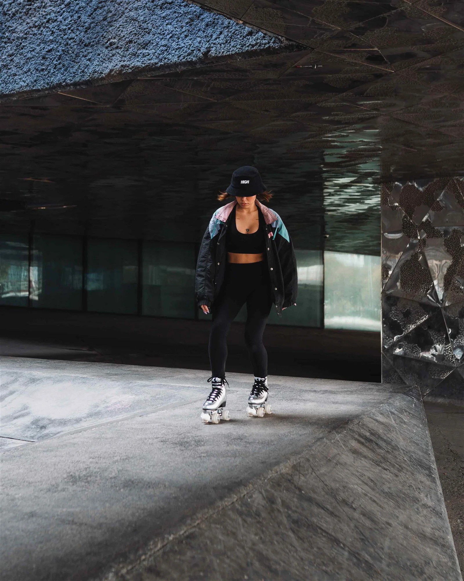 Příběh Disco Suede Quad Skates