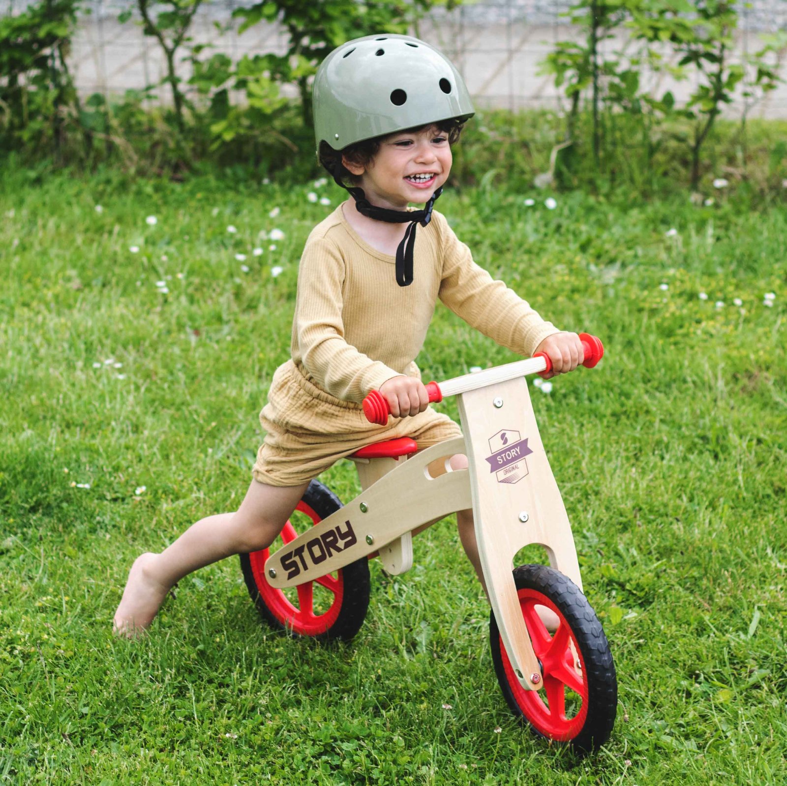 Dřevěný balansový bicykl