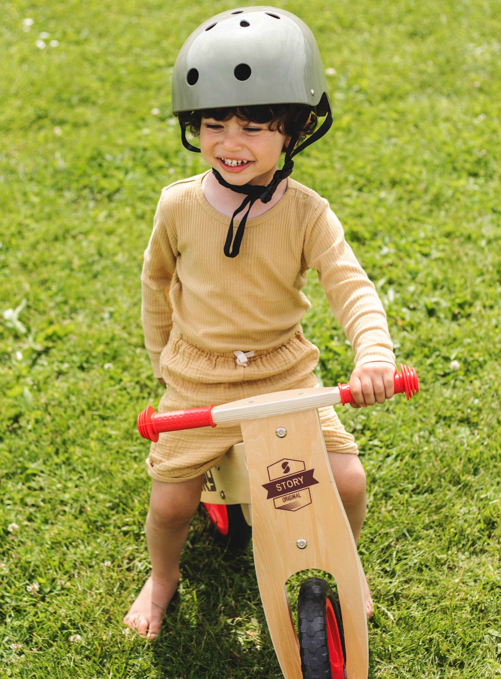 Dřevěný balansový bicykl